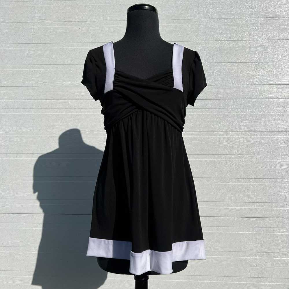 VTG 90s Anxiety Black and White Tie Back Short Sl… - image 1