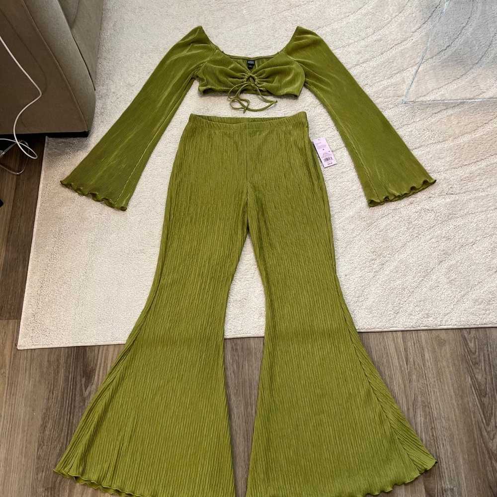 Wild Fable Green Crop and Pant Set - image 1