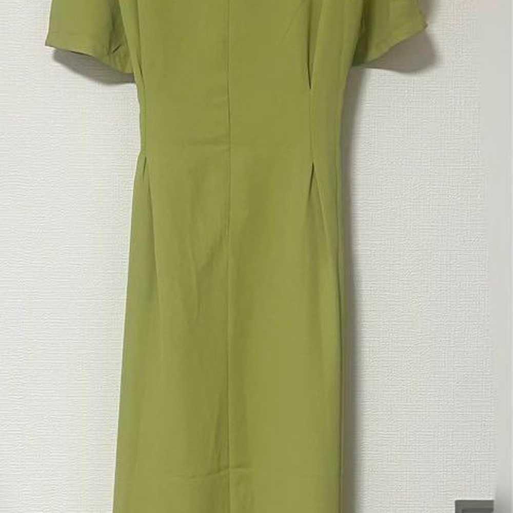 Yellow-green short-sleeved long one-piece dress w… - image 2