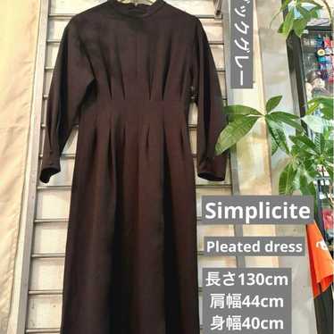 Simplicite Long Sleeve Pleated Long Dress