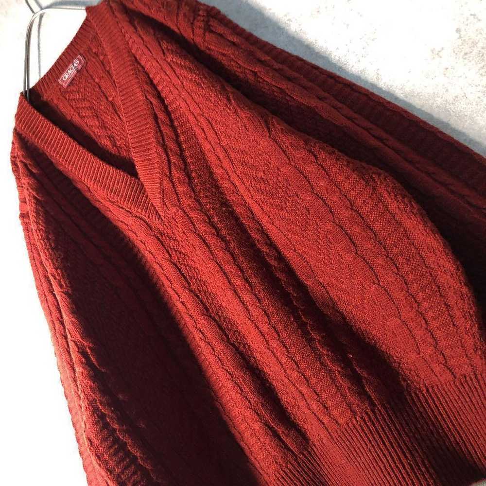 [Vintage] Cable Knit V-Neck Sweater Made in Japan… - image 3