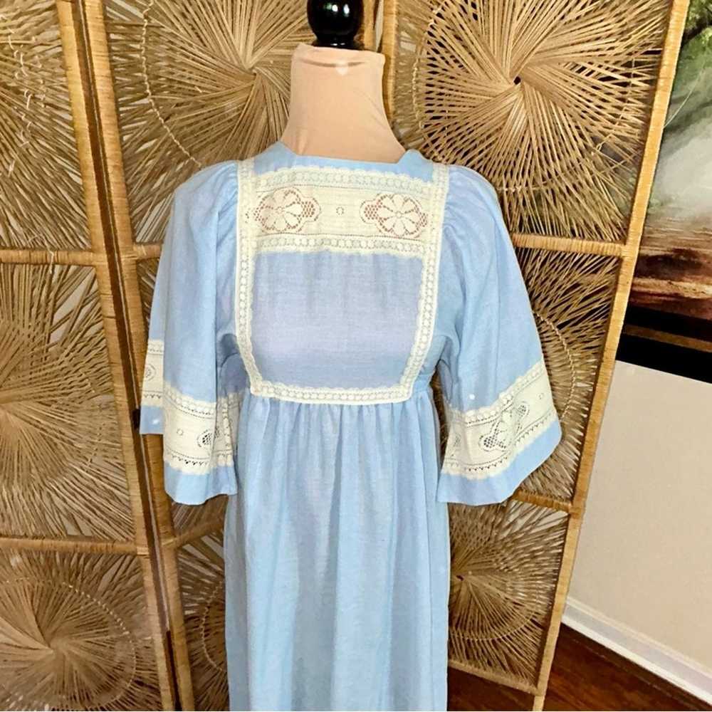 Vintage 70's Gilead Chambray & Lace Angel Sleeve … - image 3