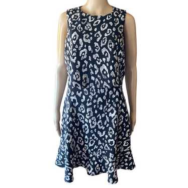 Banana Republic Black White Print Sleeveless Crep… - image 1