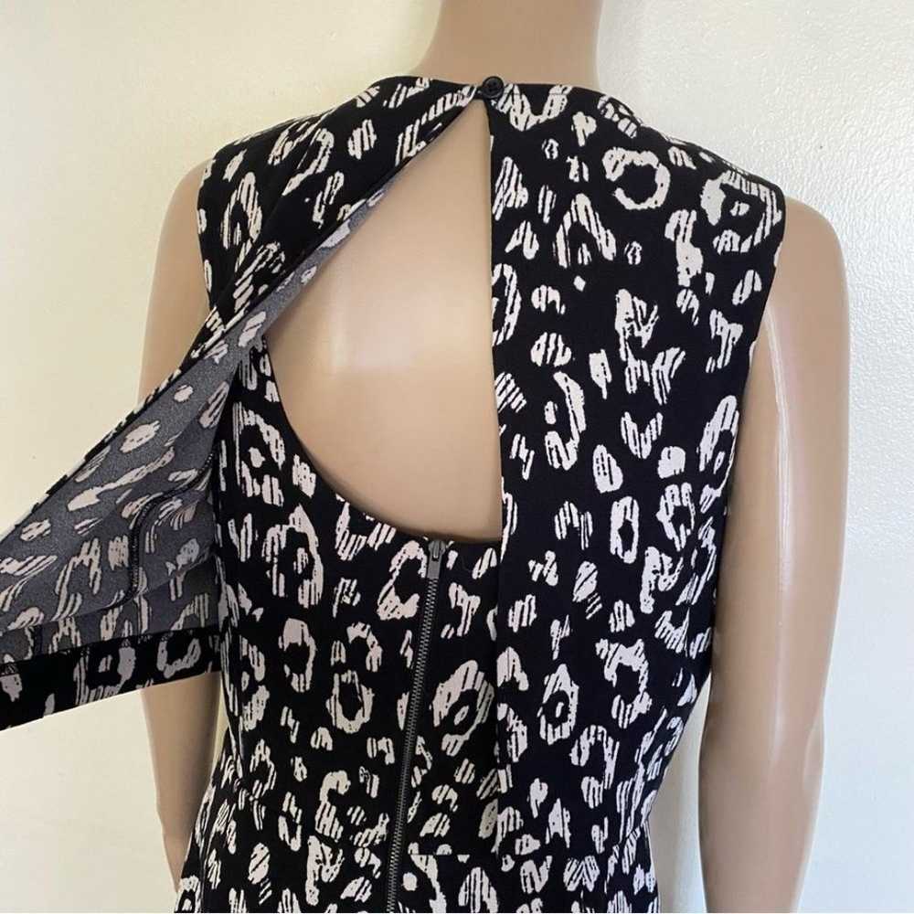 Banana Republic Black White Print Sleeveless Crep… - image 5