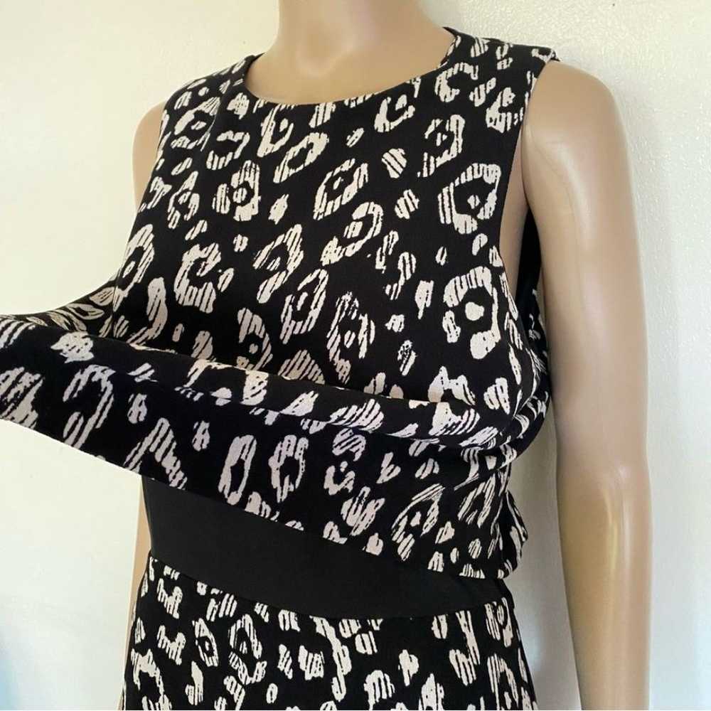 Banana Republic Black White Print Sleeveless Crep… - image 6