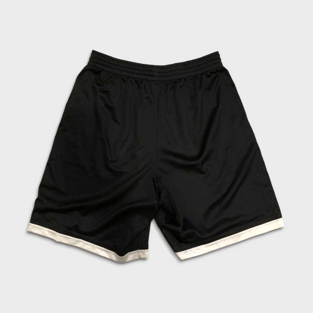 Nike × Streetwear × Vintage Nike Sportswear Short… - image 4