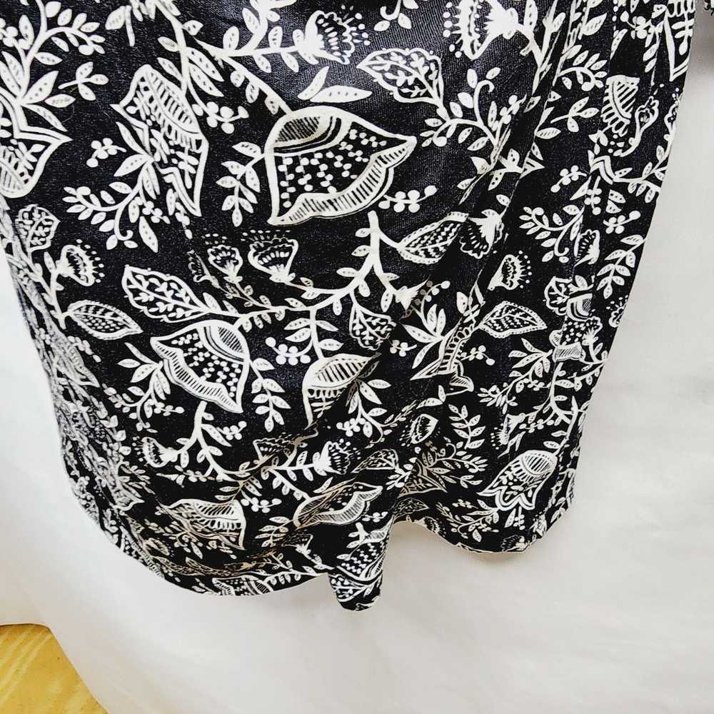 Boden Boden Black & White Floral Long Sleeve Ruch… - image 7