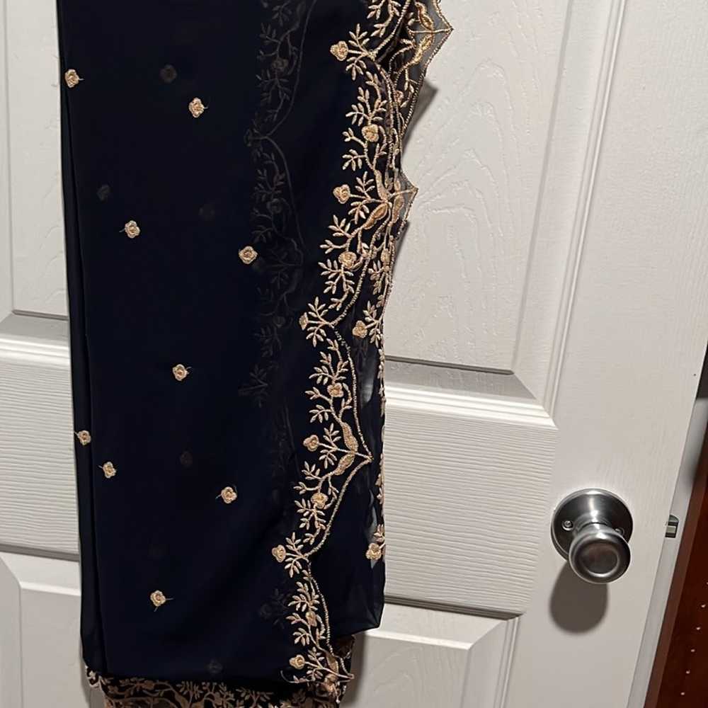 PAKISTANI 3 Pc Suit - image 3