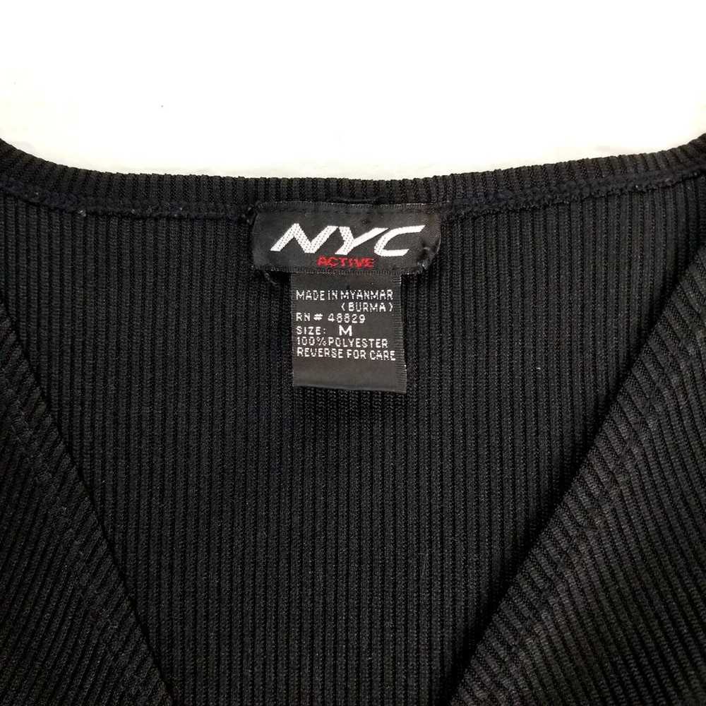 NYC Active Black Keyhole Neck Fluttered Sleeve Ri… - image 9