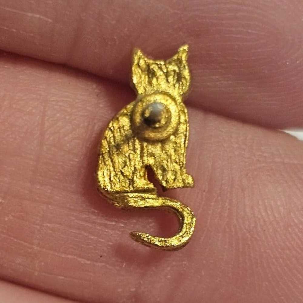 Vintage 14k Gold Cat Stud Premier Earrings - image 3