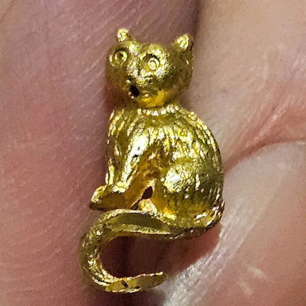 Vintage 14k Gold Cat Stud Premier Earrings - image 4