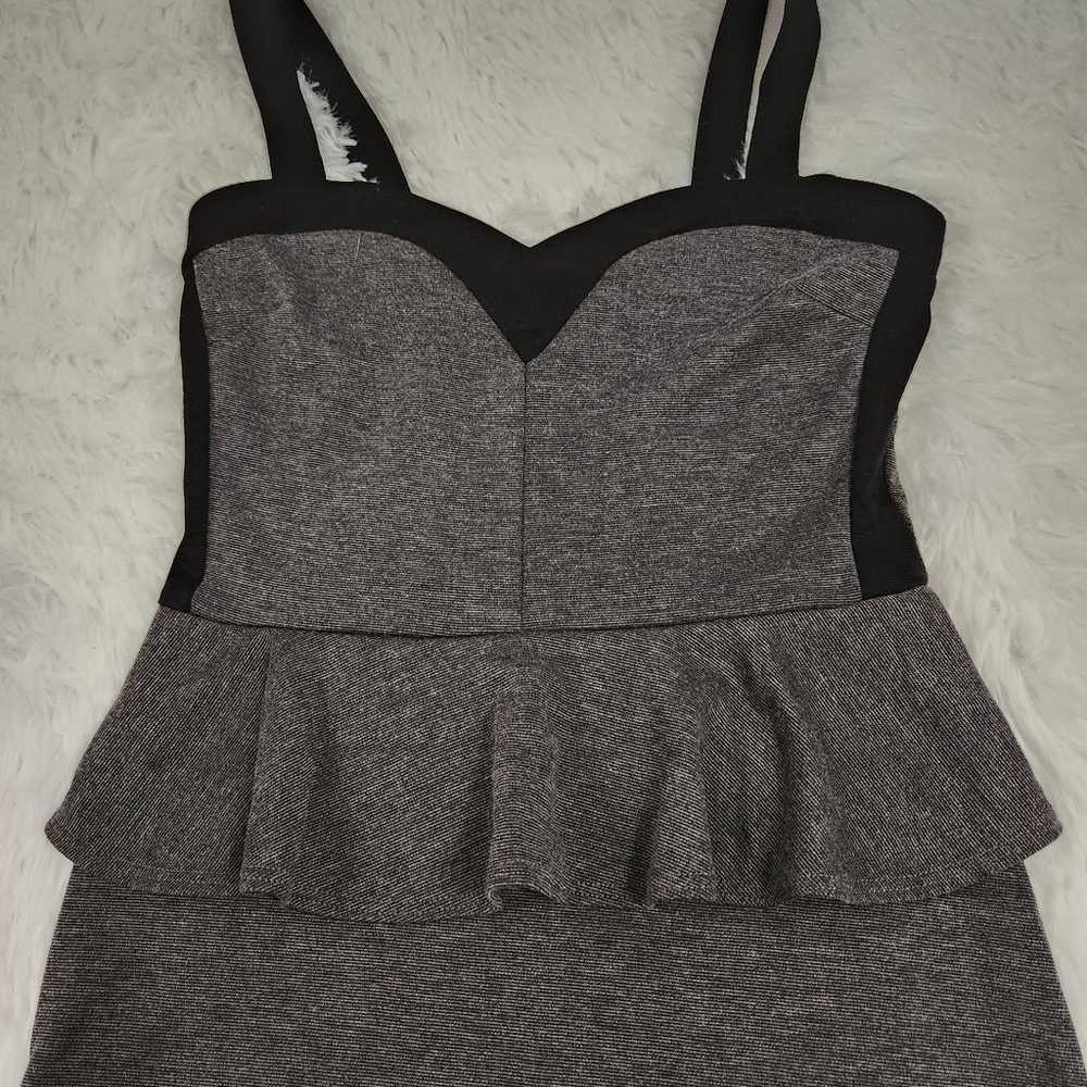 Romeo & Juliet Couture Gray Knit Peplum Tank Dress - image 2