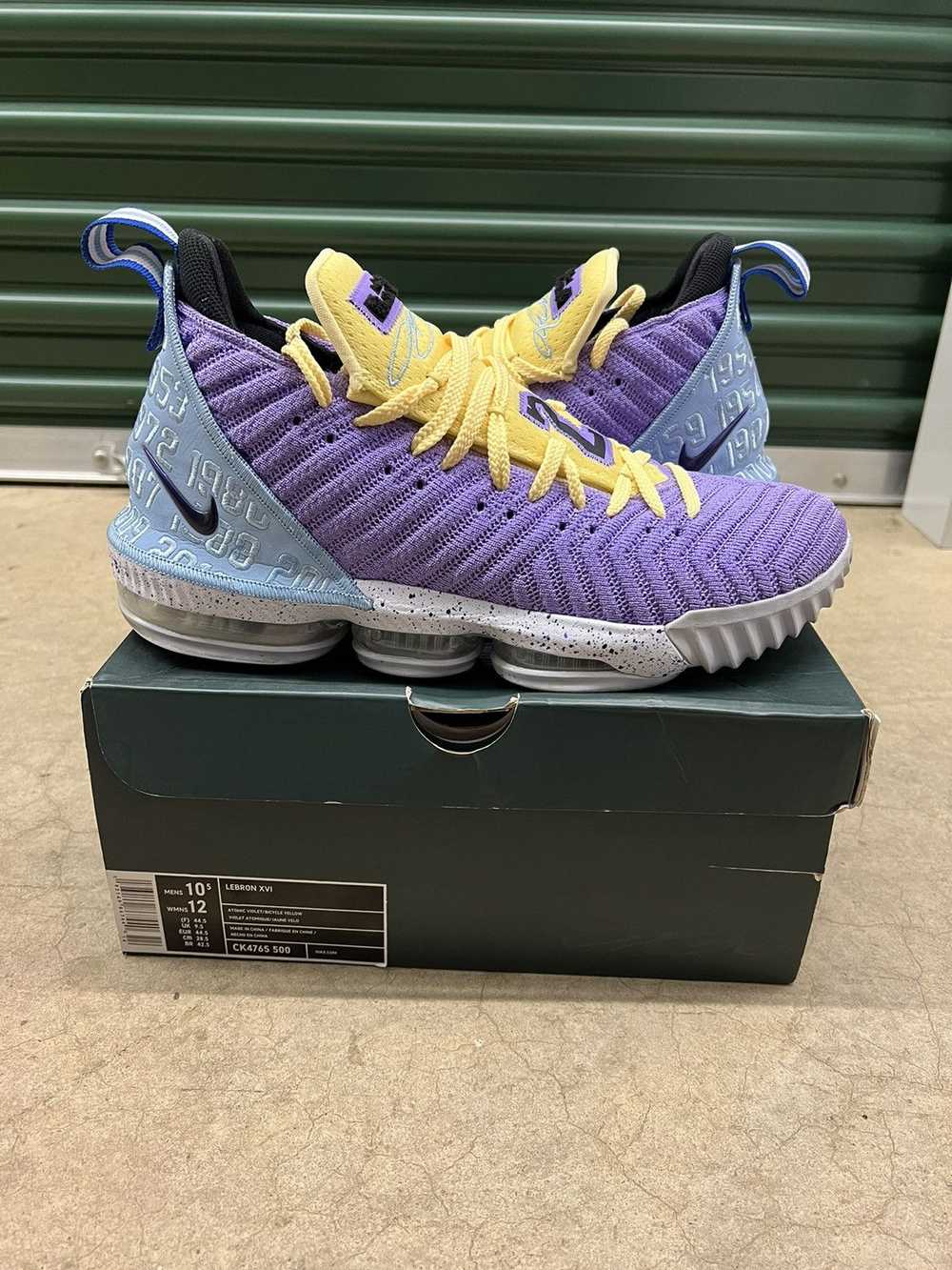 Nike Nike Lebron 16 Lakers Heritage Size 10.5 - image 1