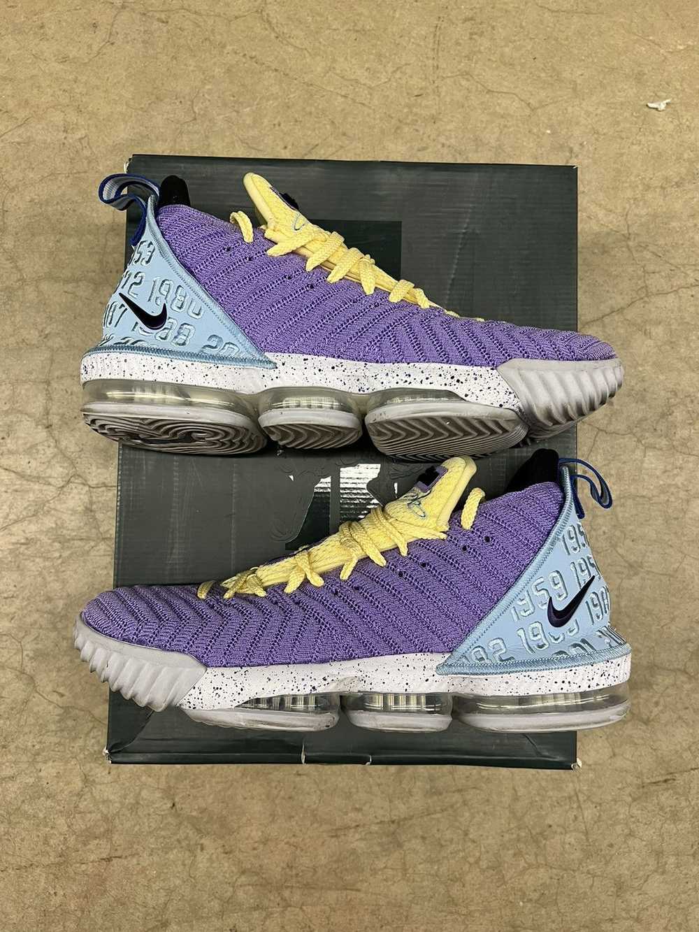 Nike Nike Lebron 16 Lakers Heritage Size 10.5 - image 2