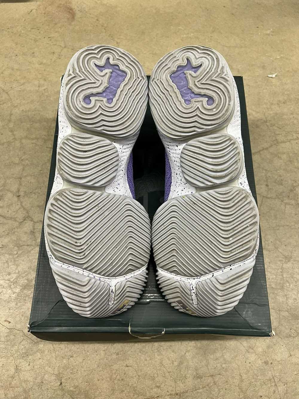 Nike Nike Lebron 16 Lakers Heritage Size 10.5 - image 6