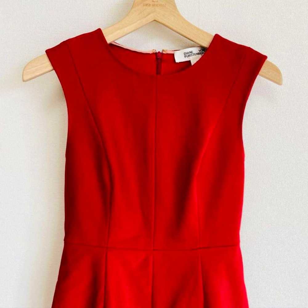 DIANE von FURSTENBERG red knee-length dress size … - image 3