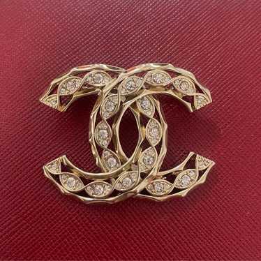 Final price reduction brooch