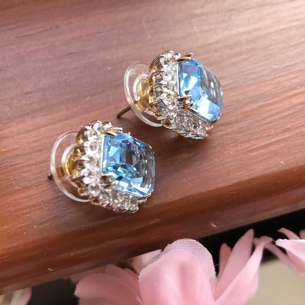 Blue and white topaz earrings - image 3