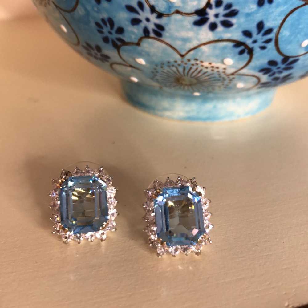 Blue and white topaz earrings - image 8