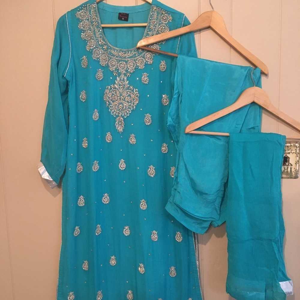 Pakistani Indian party dress - image 4