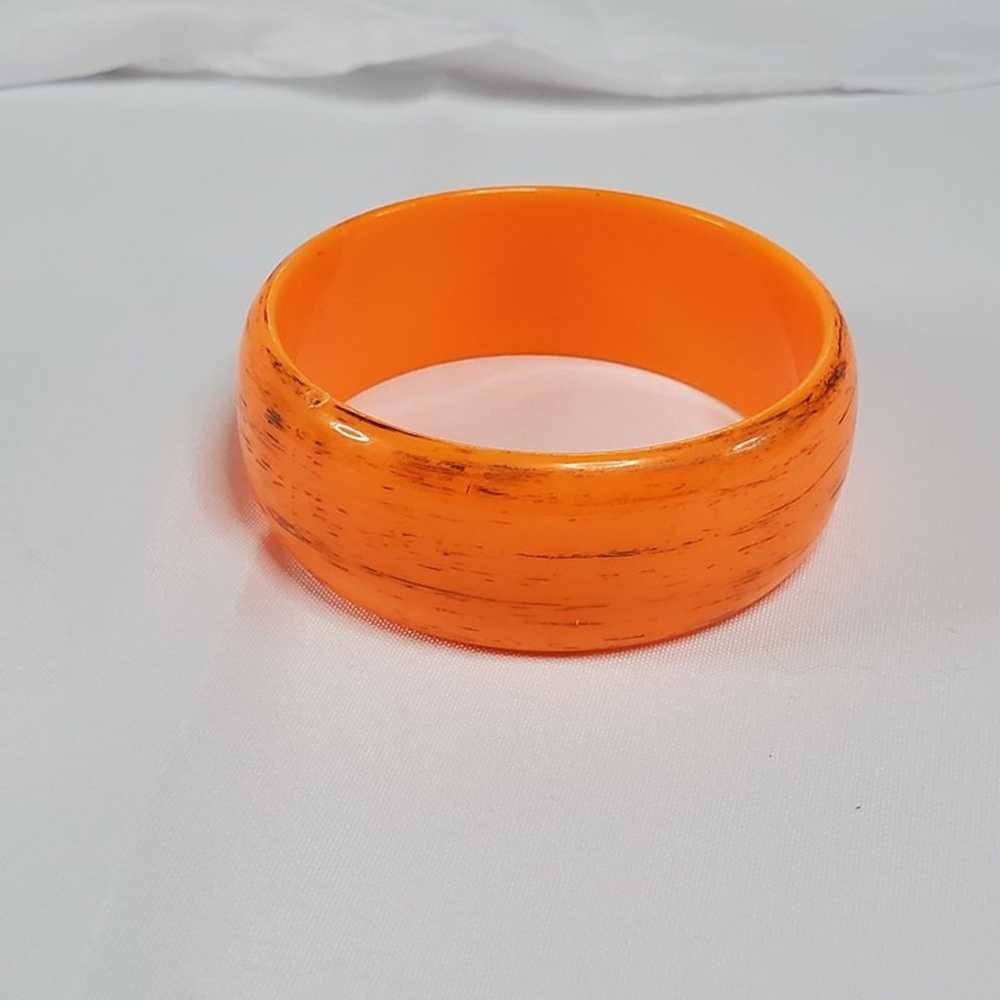 Vintage Orange Lucite Bangle Bracelet UV reactive… - image 2