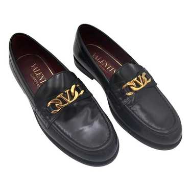 Valentino Garavani Vlogo leather flats