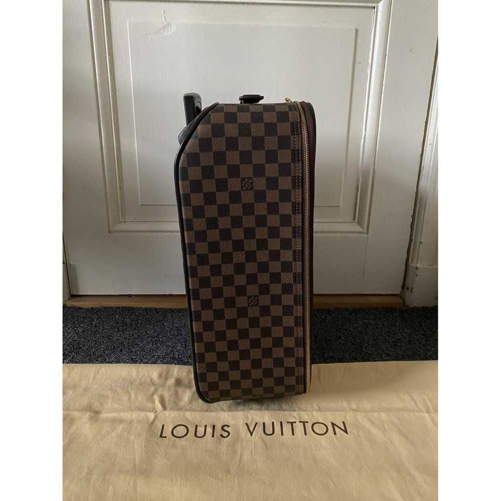 Louis Vuitton Pegase leather travel bag - image 11