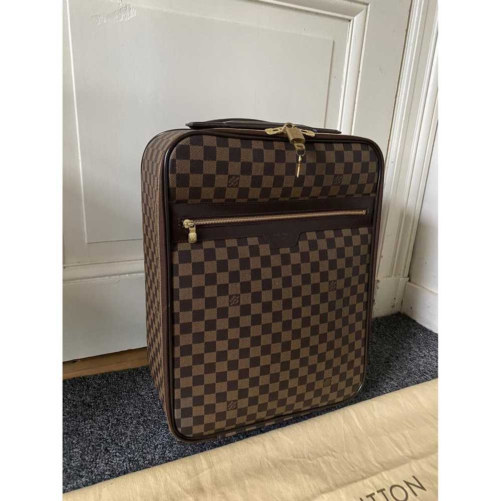 Louis Vuitton Pegase leather travel bag - image 3