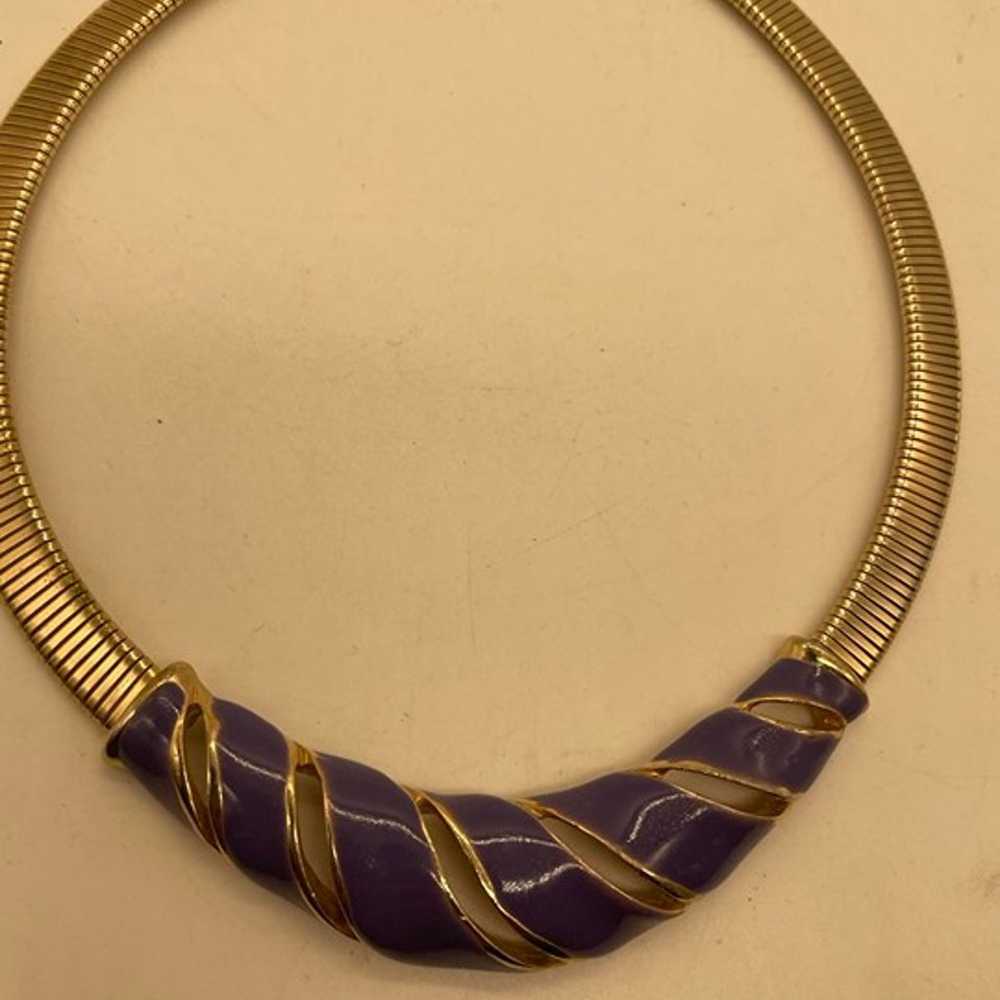 EUC Vintage Gold Tone Snake Chain Purple Enamel C… - image 2