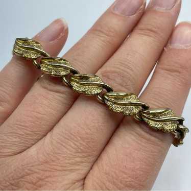 Vintage Coro Signed Gold Tone Leaf Womens Bracelet