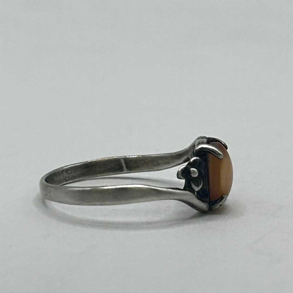 Vintage Sterling Silver Shell Ring - Size 6 - image 4