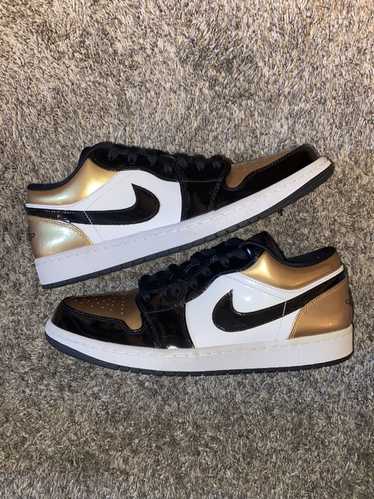 Jordan Brand × Nike Air Jordan 1 low Metallic Gold