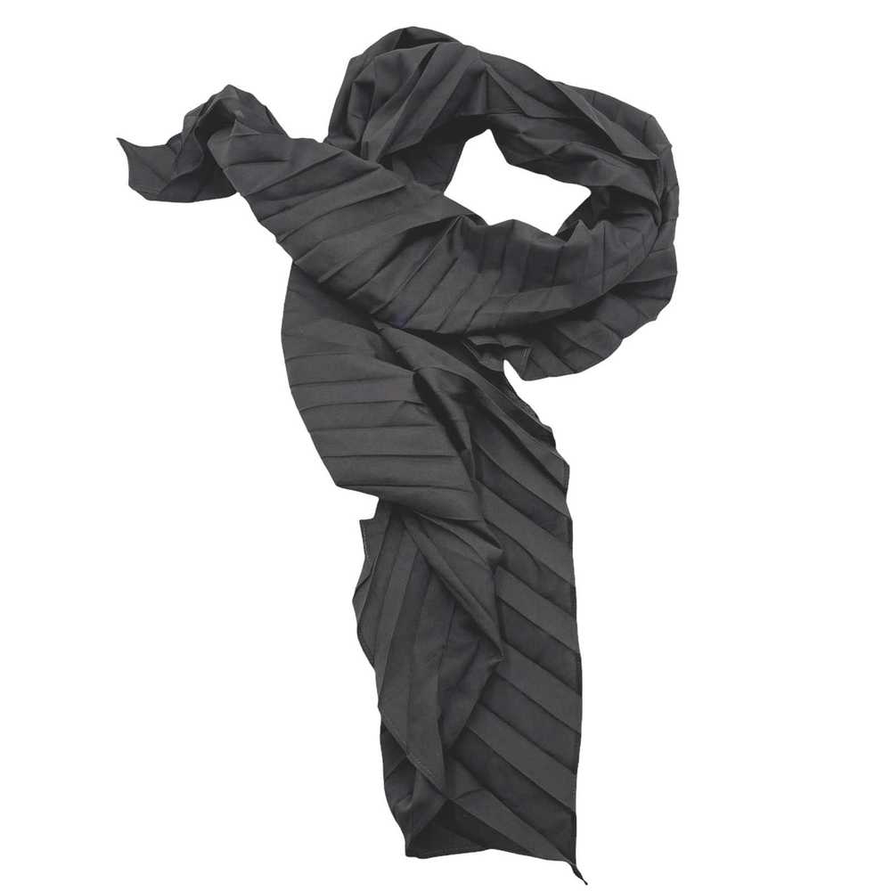 Designer MARIE SAINT PIERRE Ruffled Black Scarf - image 1