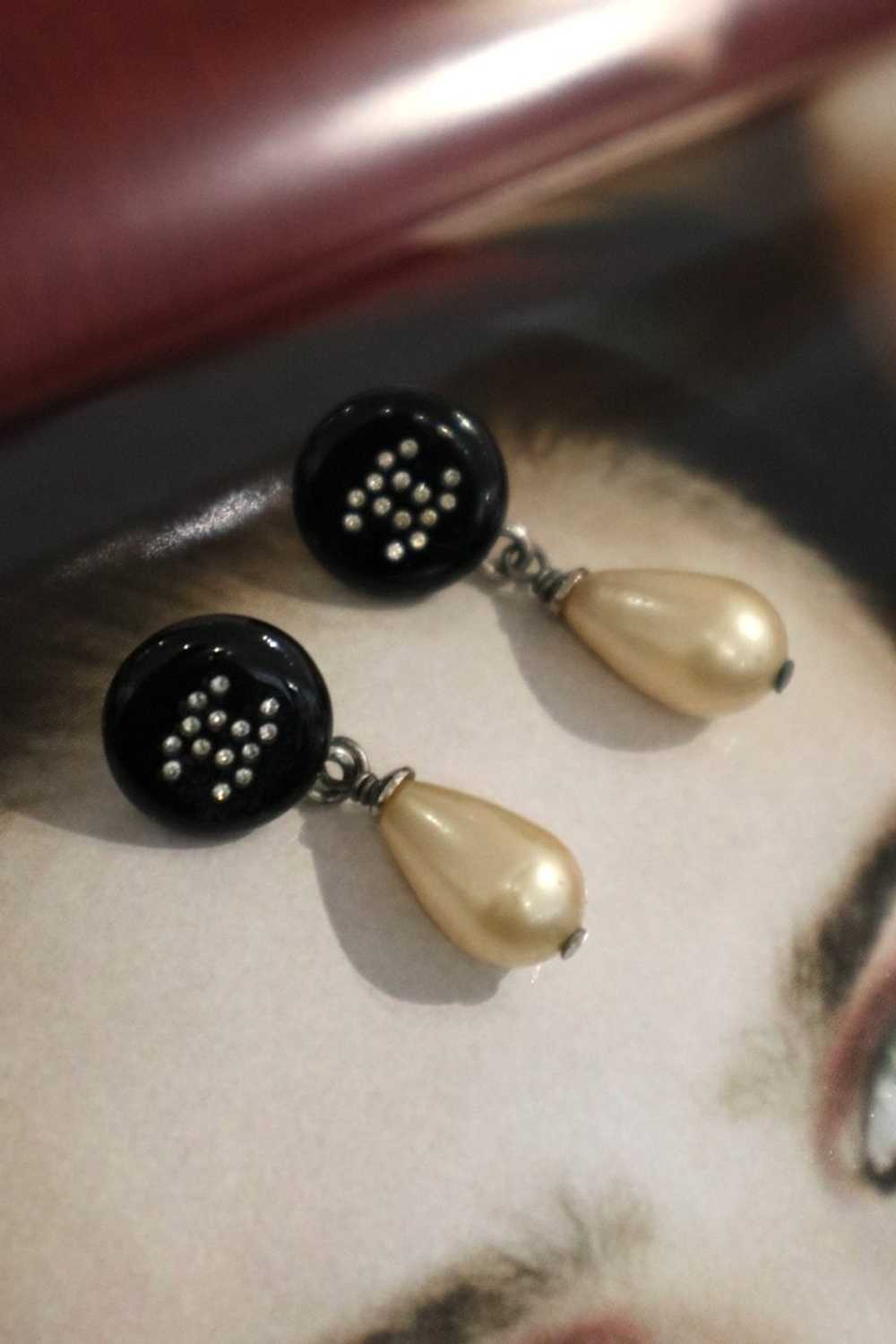 Chanel Rhinestone Pearl Earrings - image 2