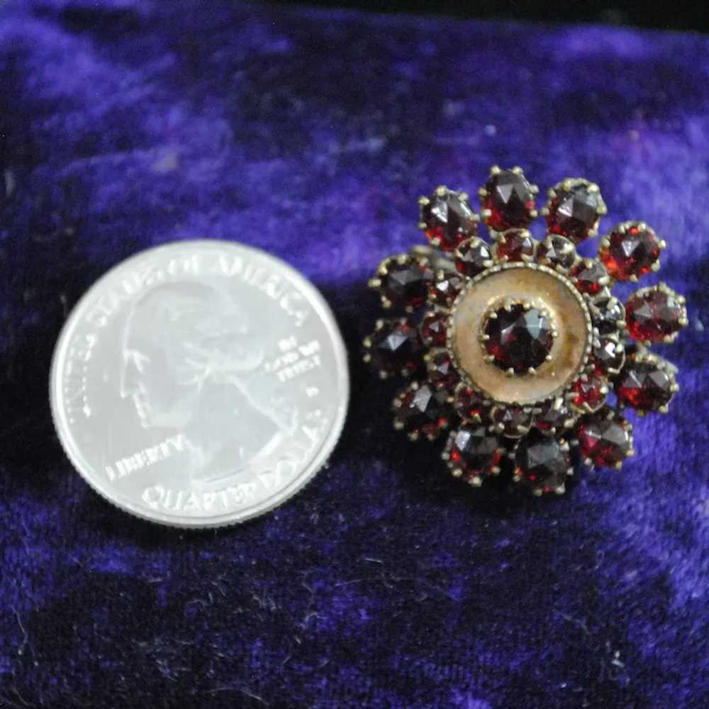 Garnet Glass Cluster Circular Brooch - image 12