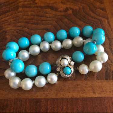 Vintage Vintage mid century turquoise and white pe