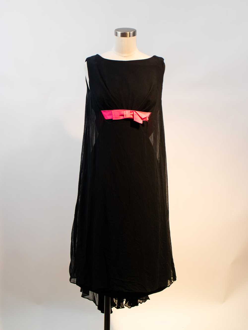 1960s Black Fitted Wiggle Dress with Pink Ribbon … - image 1