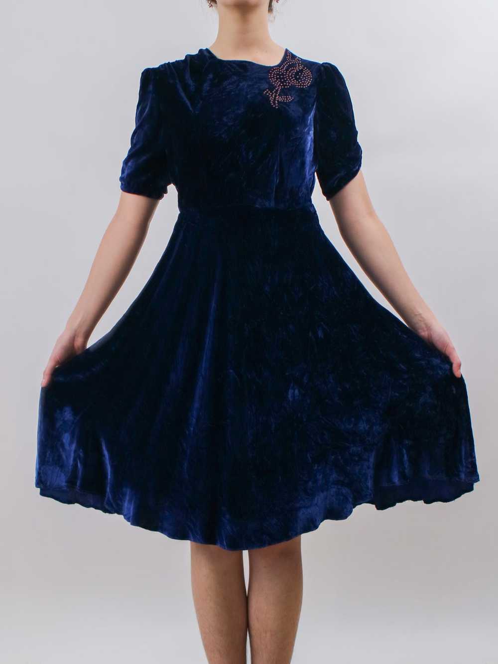 1930s Blue Velvet Cocktail Dress with Pink Studde… - image 1