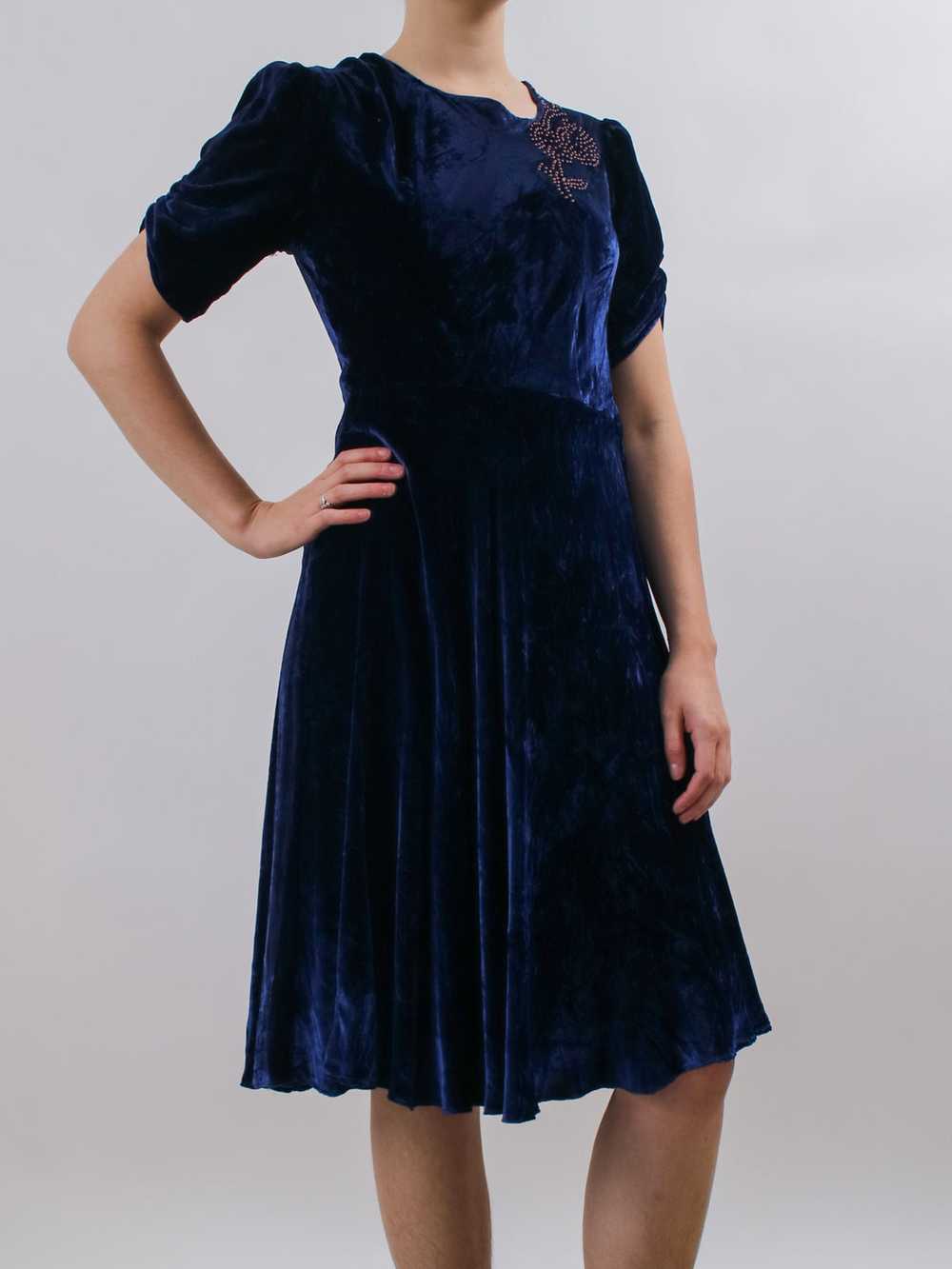 1930s Blue Velvet Cocktail Dress with Pink Studde… - image 4