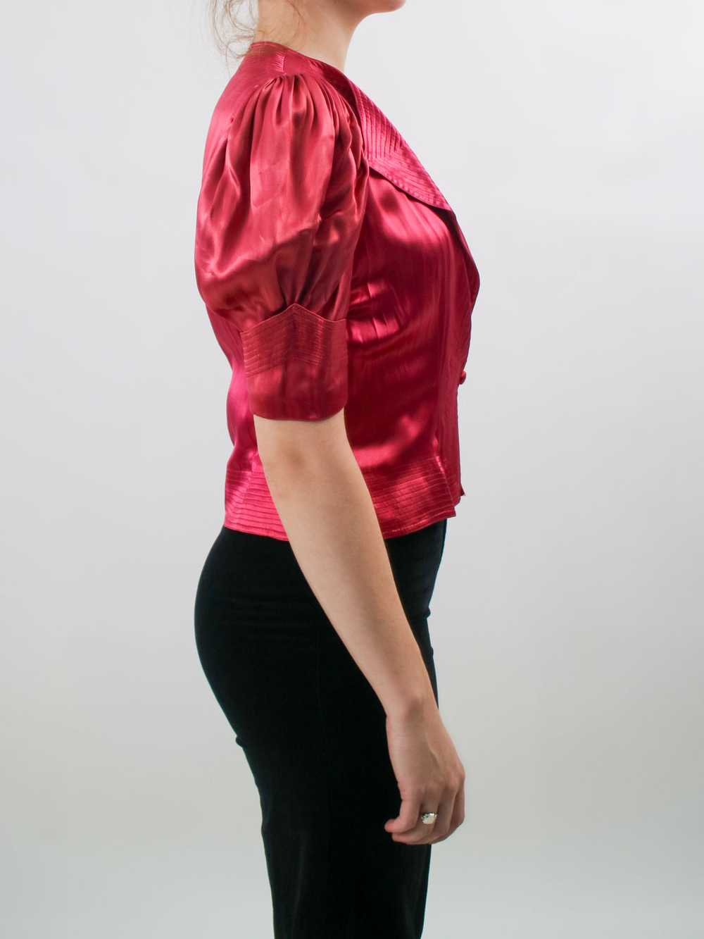 1930s Raspberry Satin Puff Sleeve Evening Blouse - image 3