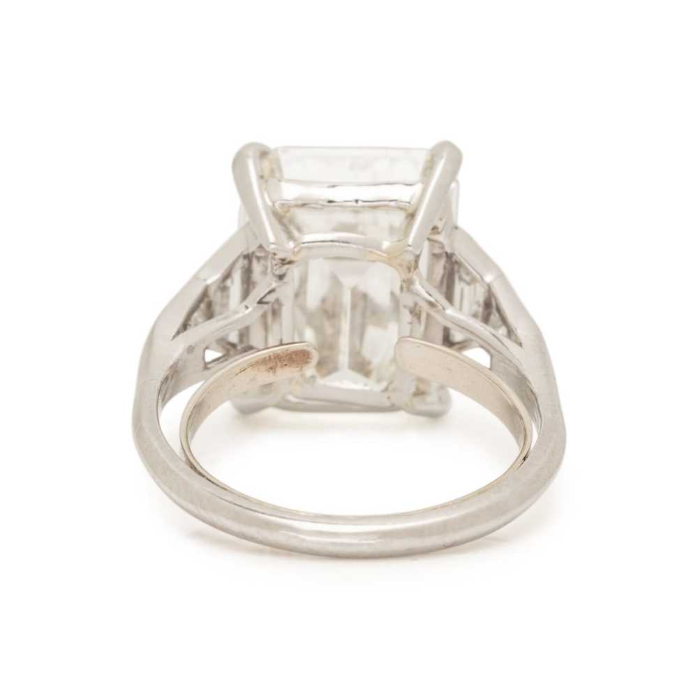 VERDURA, DIAMOND AND PLATINUM RING - image 3