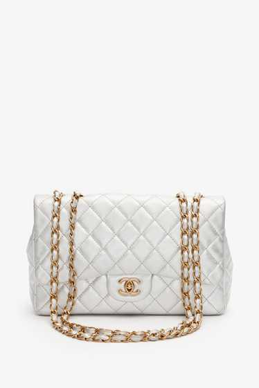 Pre-Loved Chanel™ Sliver Metallic Jumbo Single Fla