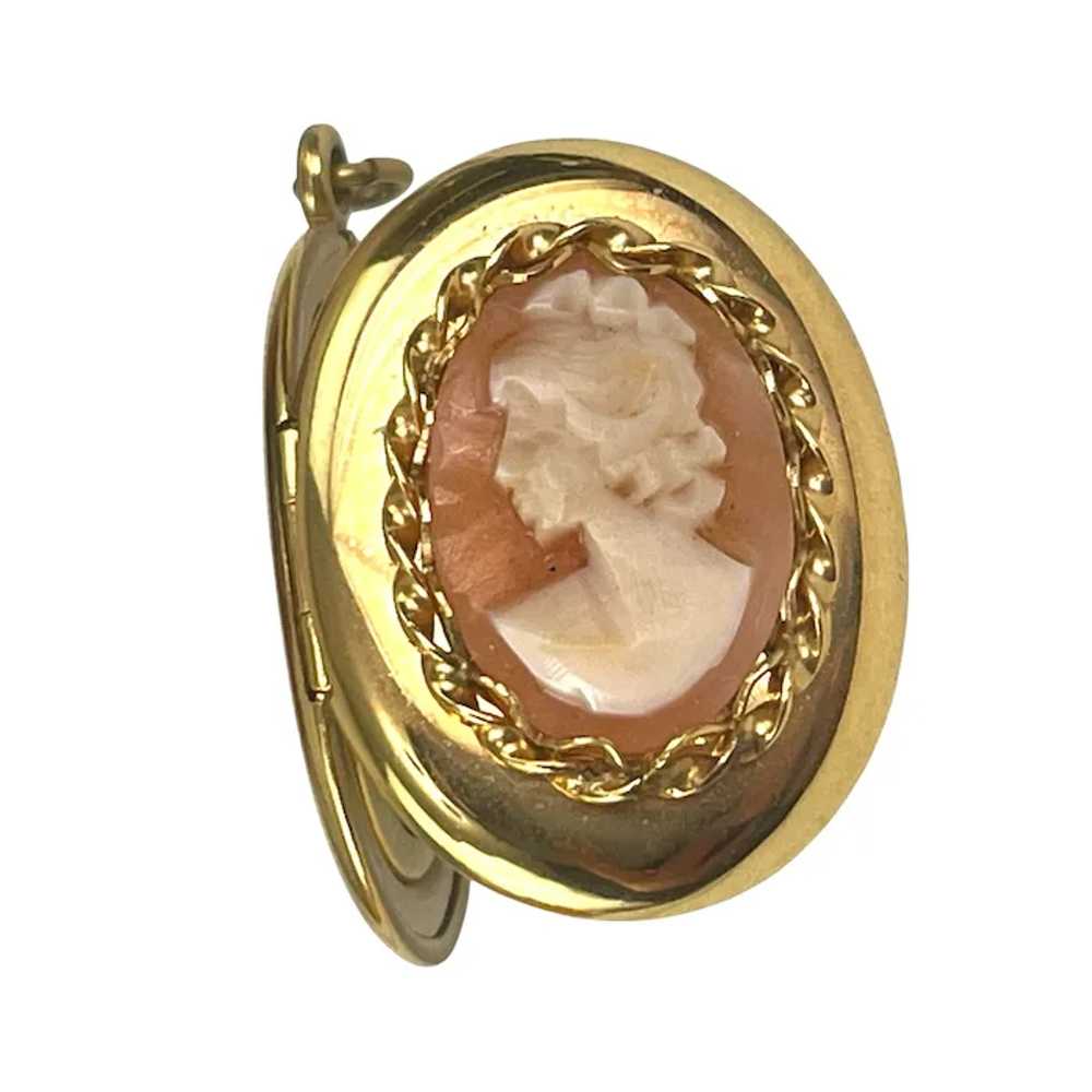 Vintage Gold-Tone Oval Locket With Cameo Design - image 2