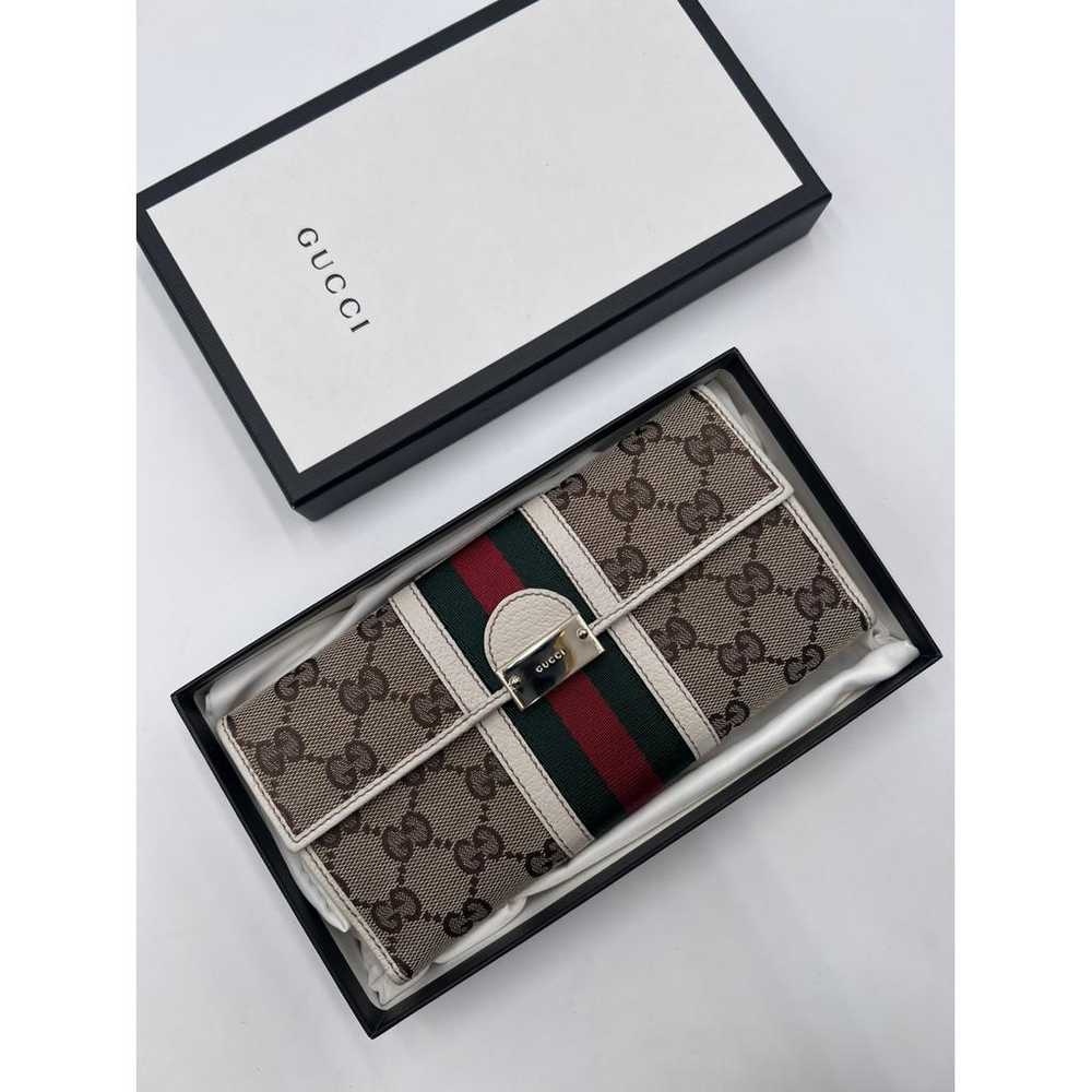 Gucci Wallet - image 3