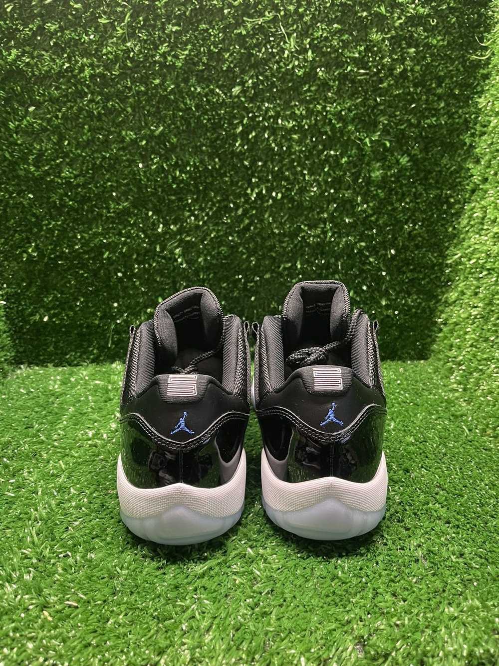 Nike Jordan Space jam 11s - image 7