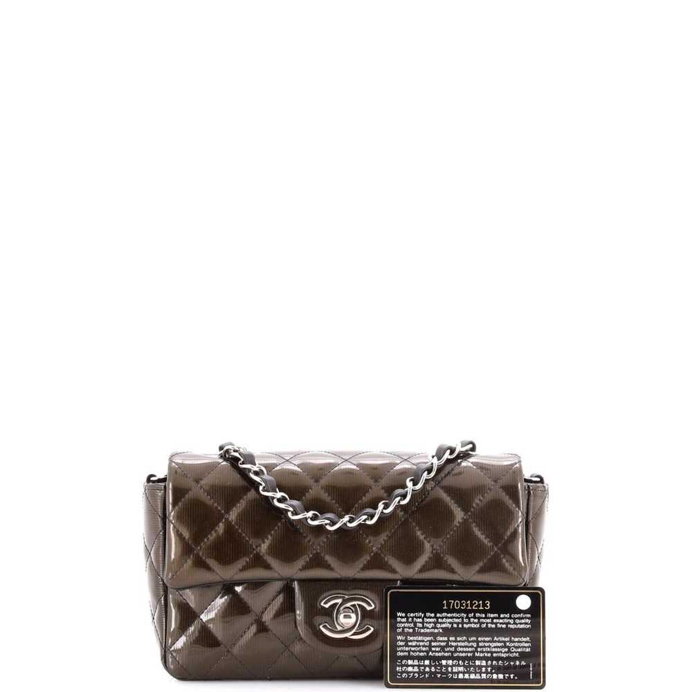 Chanel Timeless/Classique patent leather crossbod… - image 2