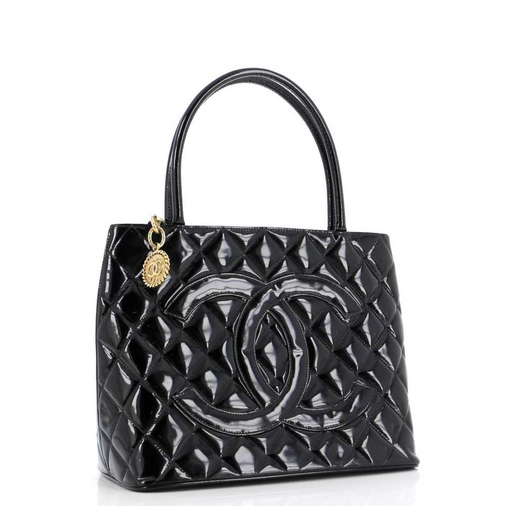 Chanel Patent leather tote - image 3