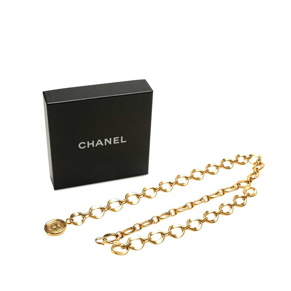 Gold Chanel Gold Plated Medallion Chain Belt - image 5