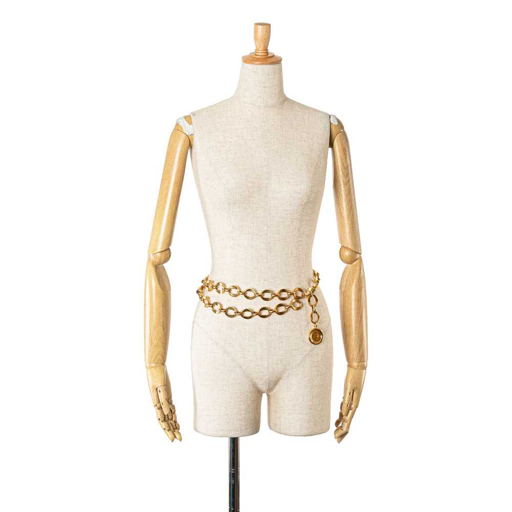 Gold Chanel Gold Plated Medallion Chain Belt - image 6