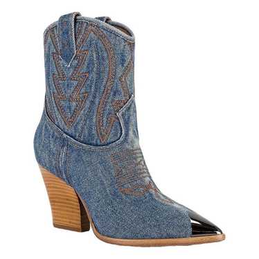 Lola Cruz Leather western boots